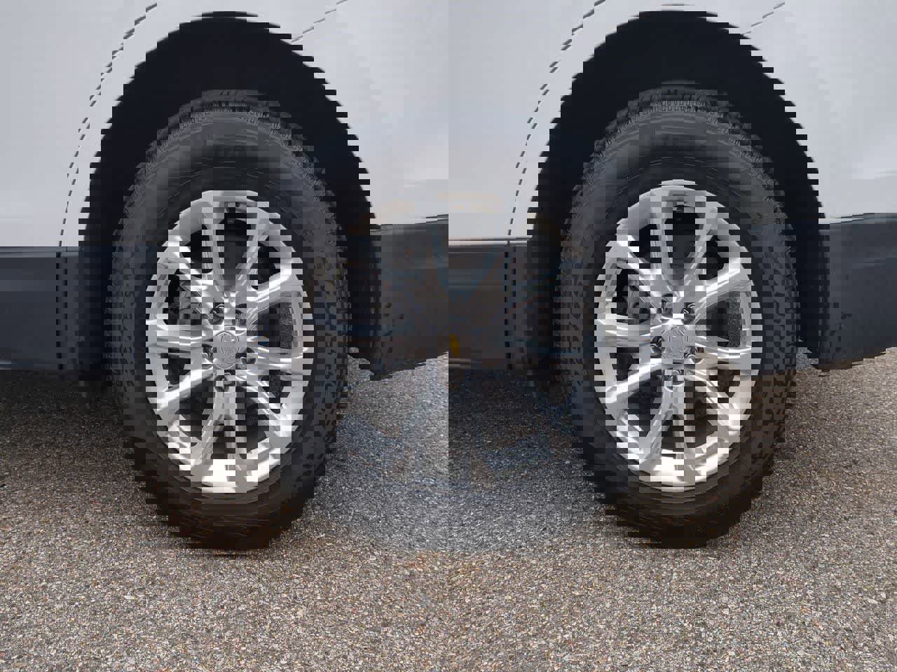 Used 2020 Chevrolet Equinox LT image 13