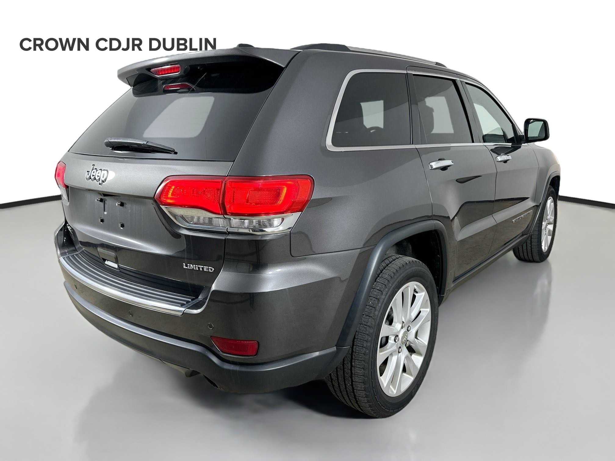 Used 2017 Jeep Grand Cherokee Limited AWD/4WD image 5