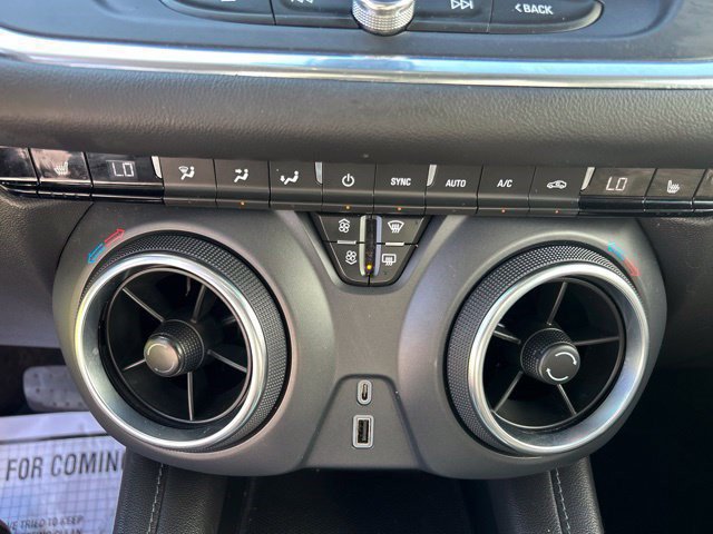 Used 2022 Chevrolet Blazer LT FWD image 29
