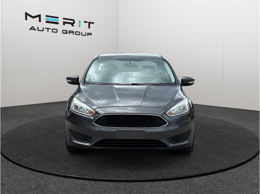 Used 2017 Ford Focus SE FWD image 3