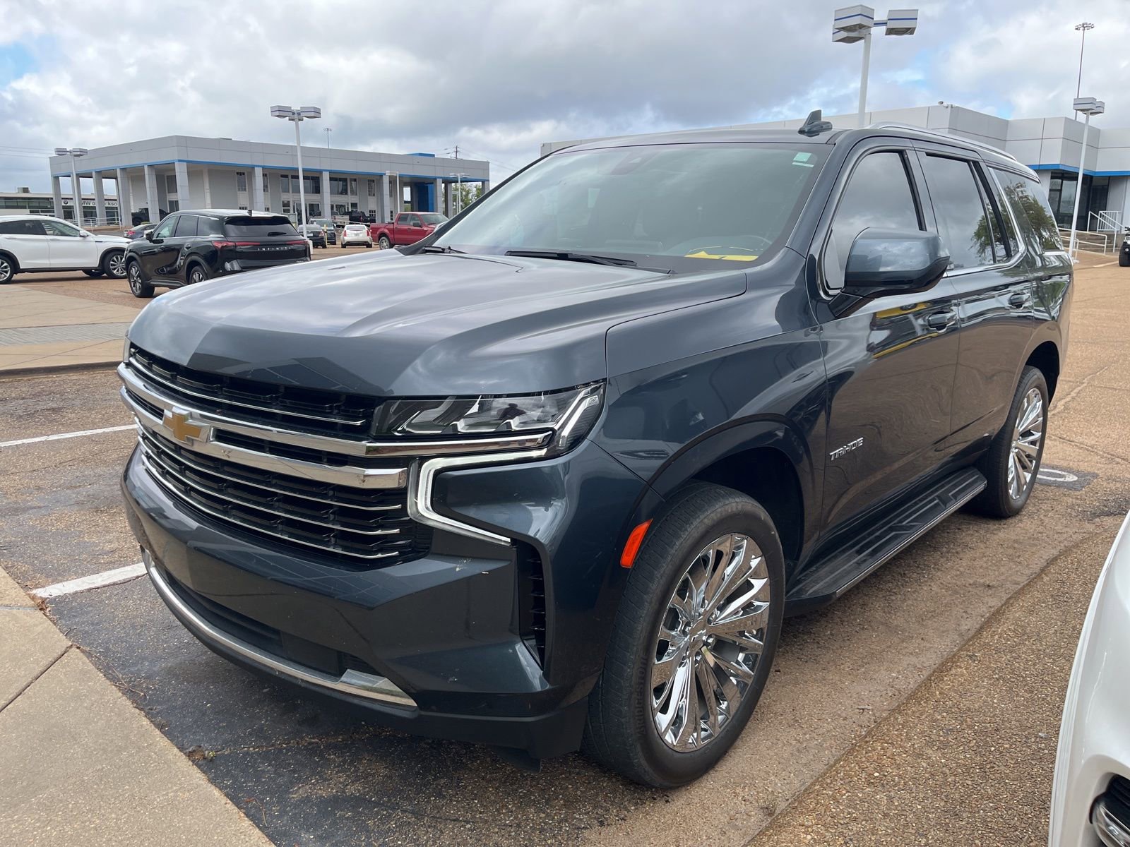 Used 2021 Chevrolet Tahoe LT image 1