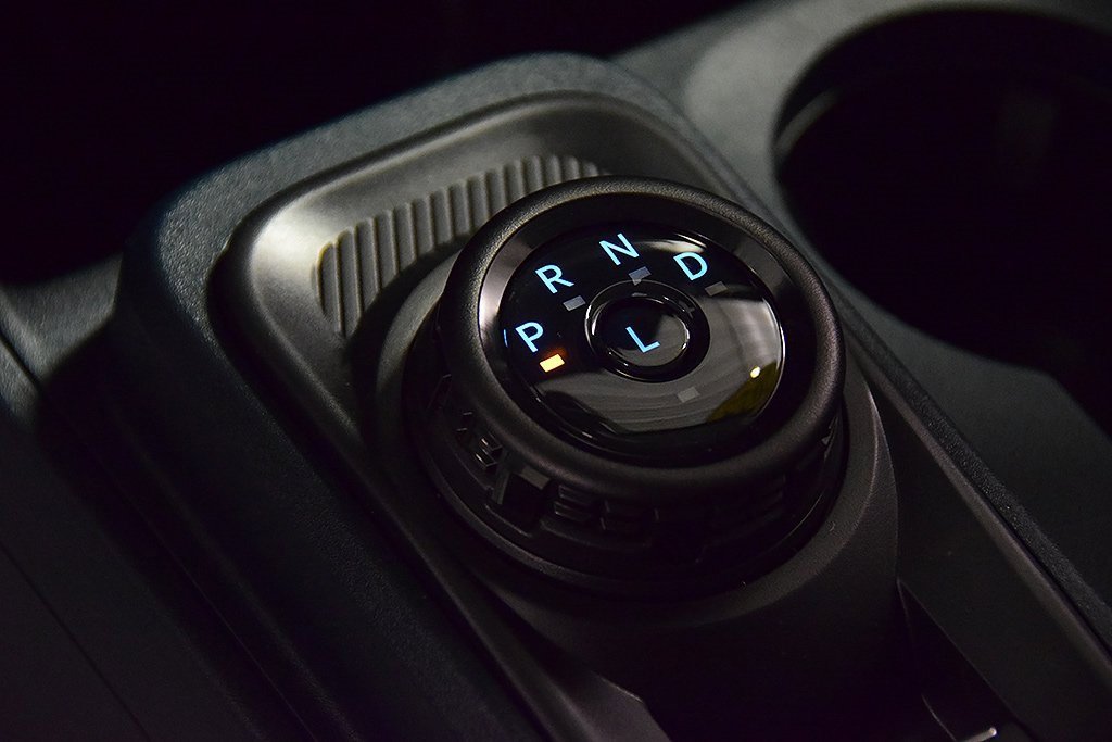 New 2025 Ford Maverick XL w/ Equipment Group 101A image 26