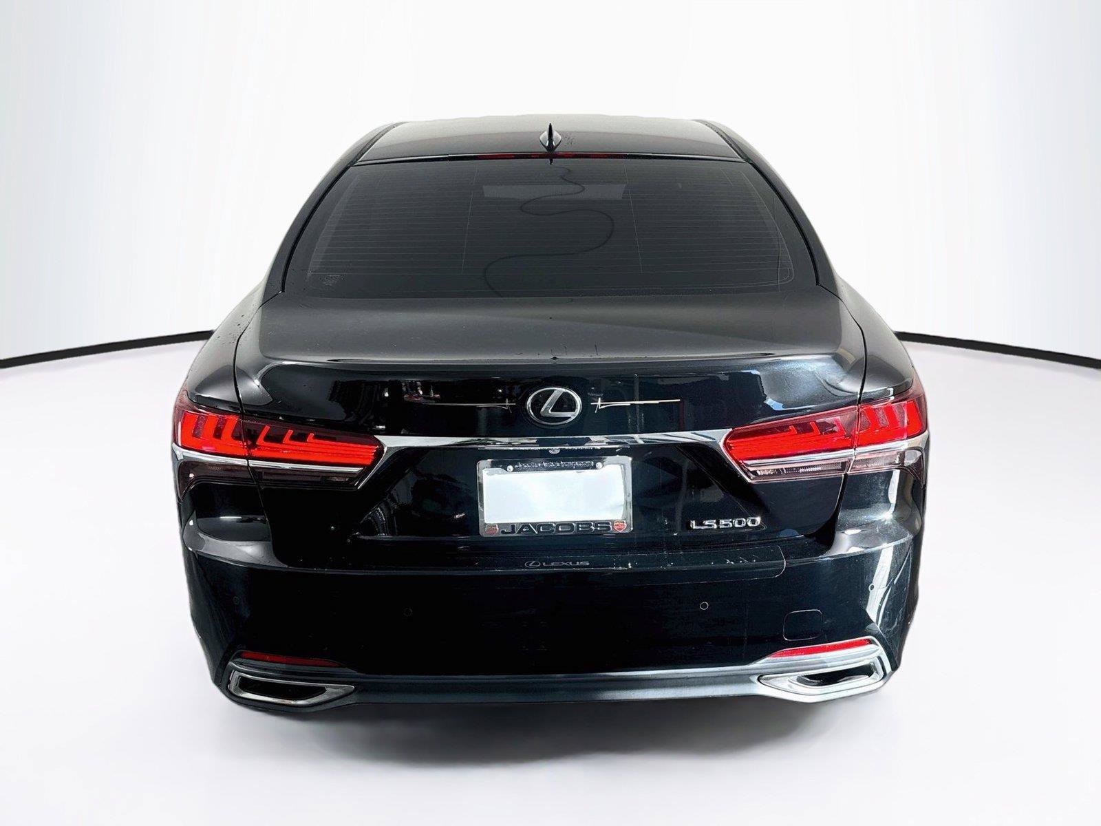 Used 2018 Lexus LS 500 w/ Accessory Package (Z2) RWD image 4