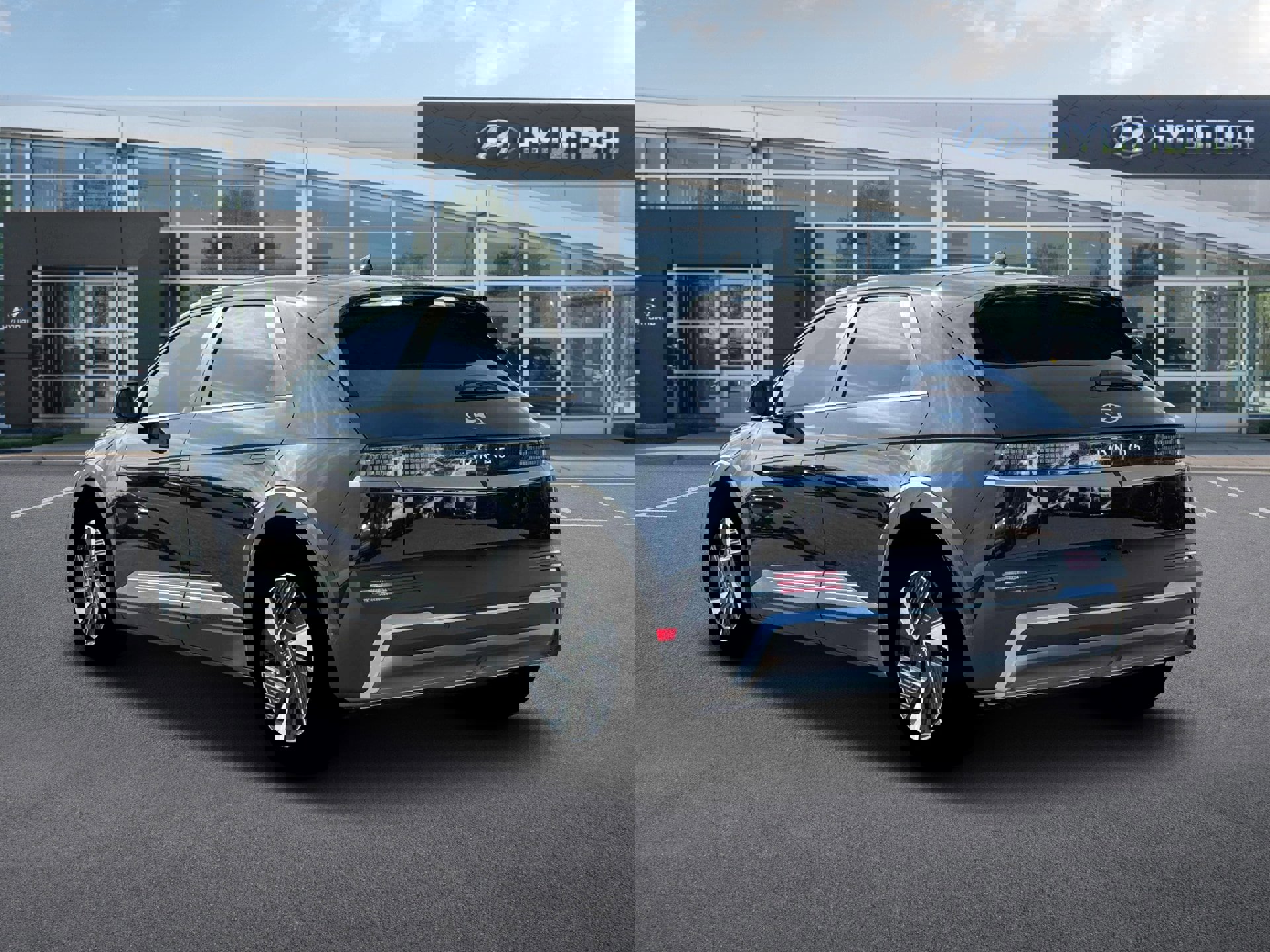 New 2025 Hyundai Ioniq 5 SE image 5