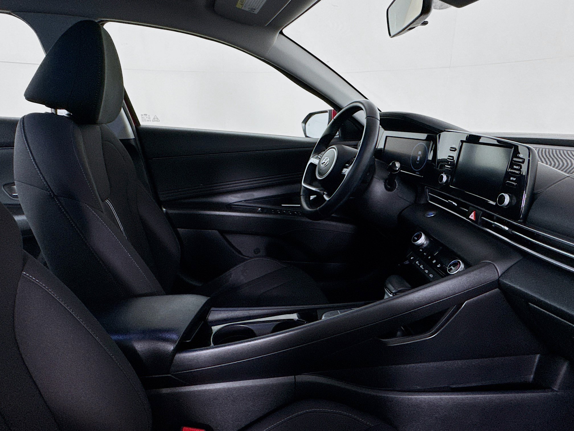 Used 2022 Hyundai Elantra SEL w/ Convenience Package FWD image 26