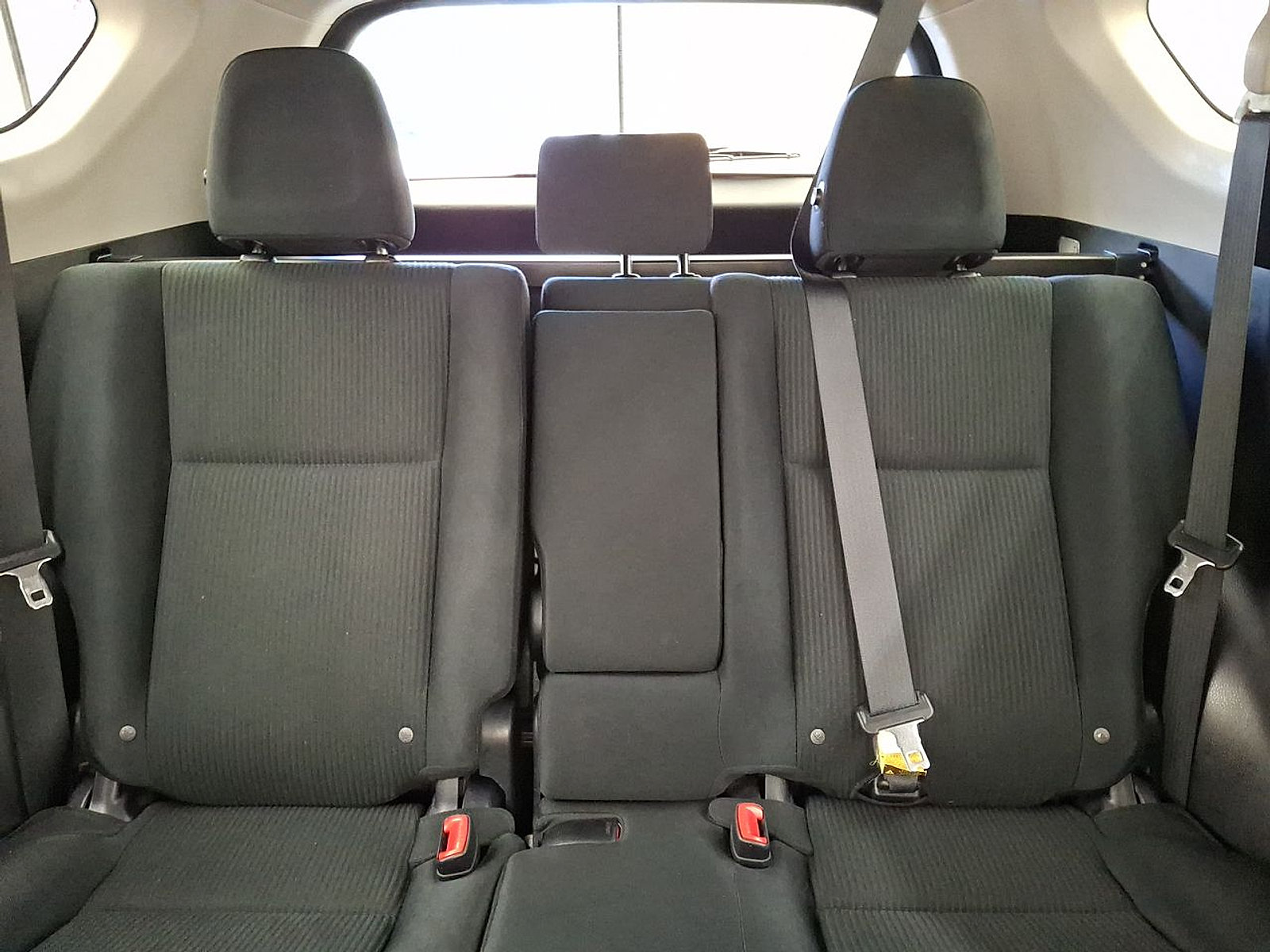 Used 2015 Toyota RAV4 LE FWD image 22