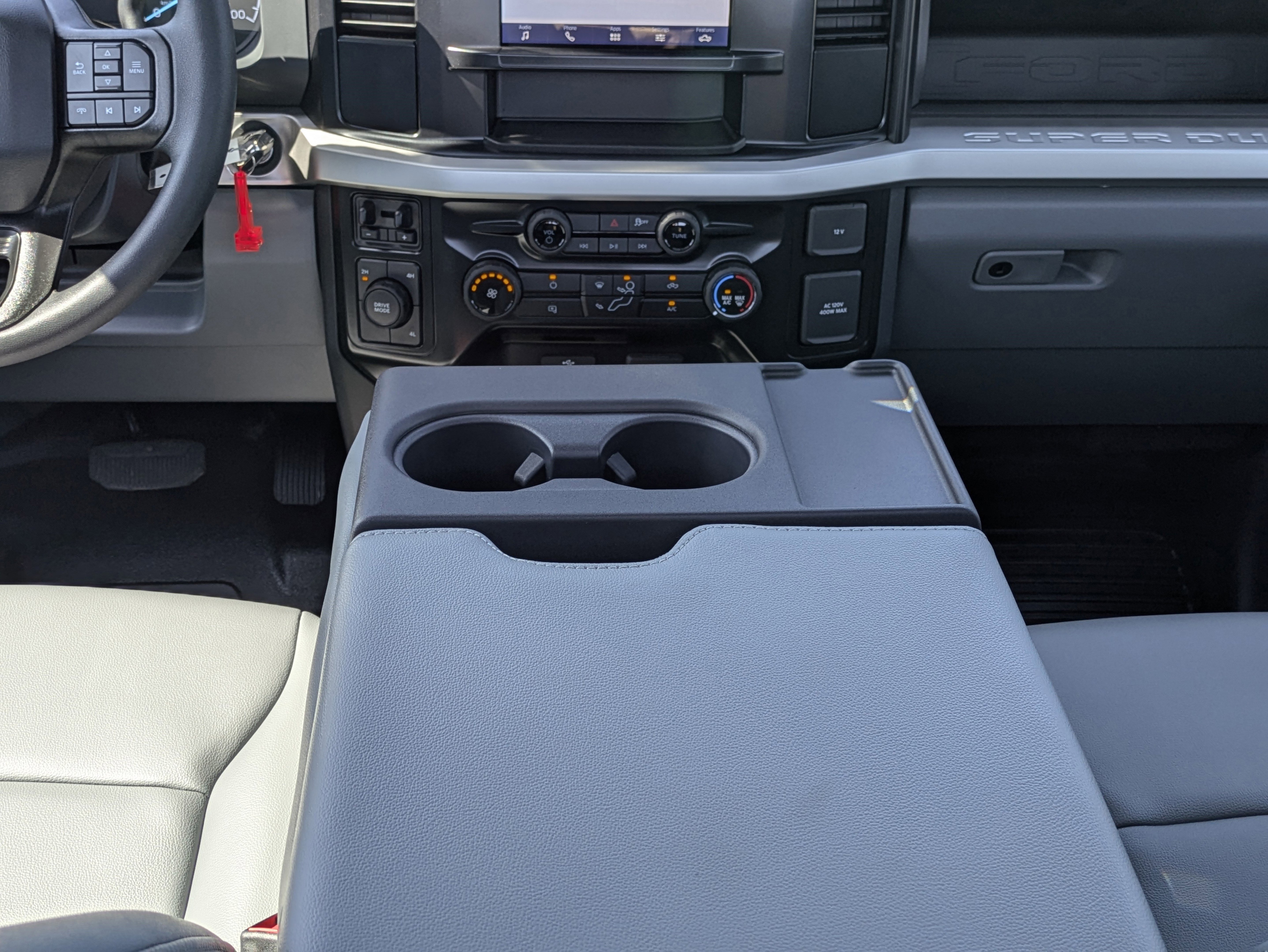 New 2025 Ford F550 4x4 Regular Cab Super Duty image 18