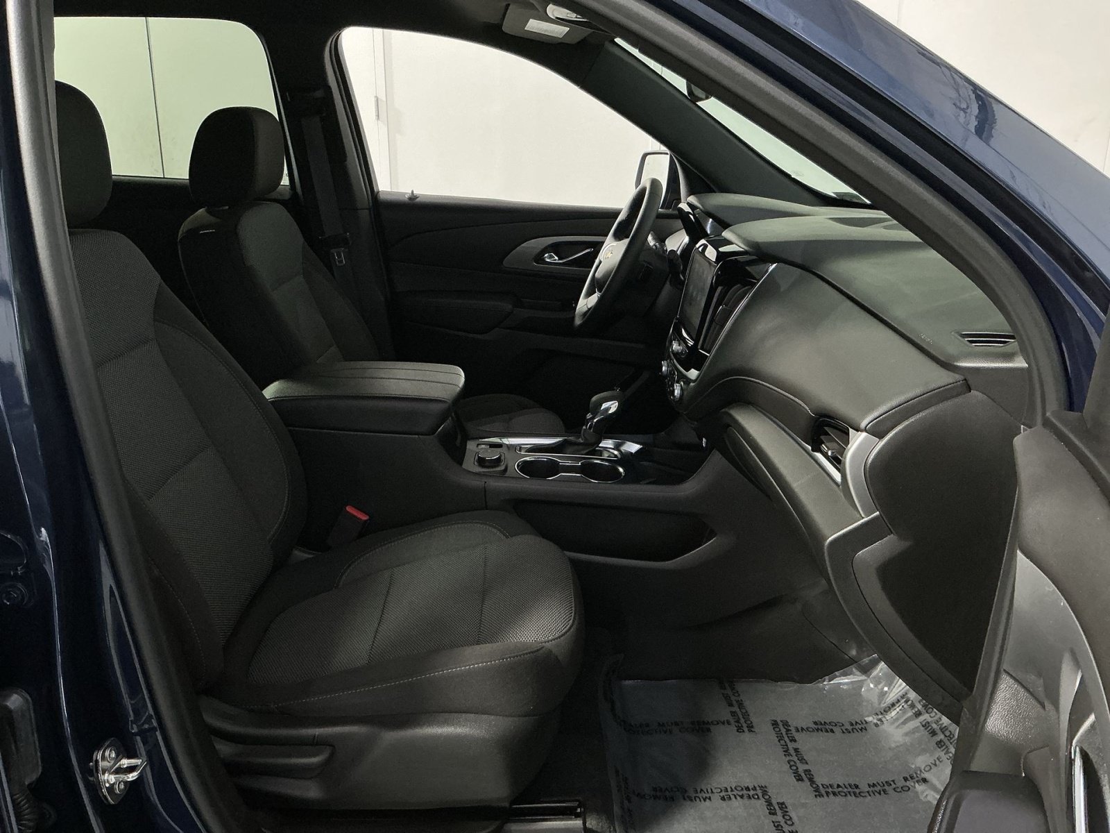 Used 2023 Chevrolet Traverse LT FWD image 27