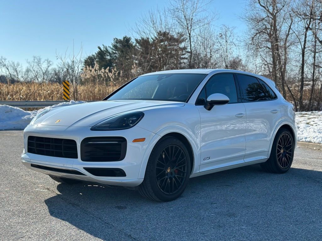 Used 2022 Porsche Cayenne GTS image 3