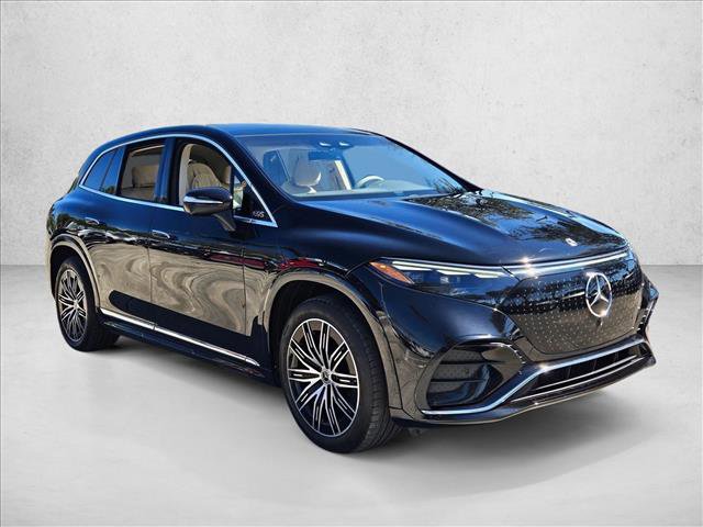 Used 2023 Mercedes-Benz EQS 580 4MATIC SUV video 3