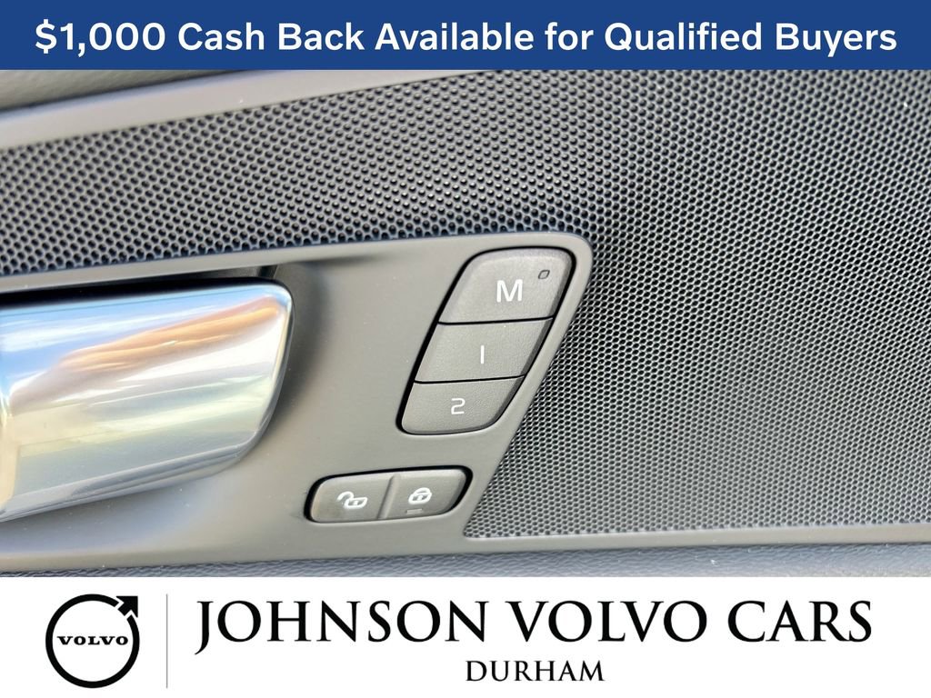 New 2026 Volvo XC60 B5 Plus w/ Protection Package Premier AWD/4WD image 15