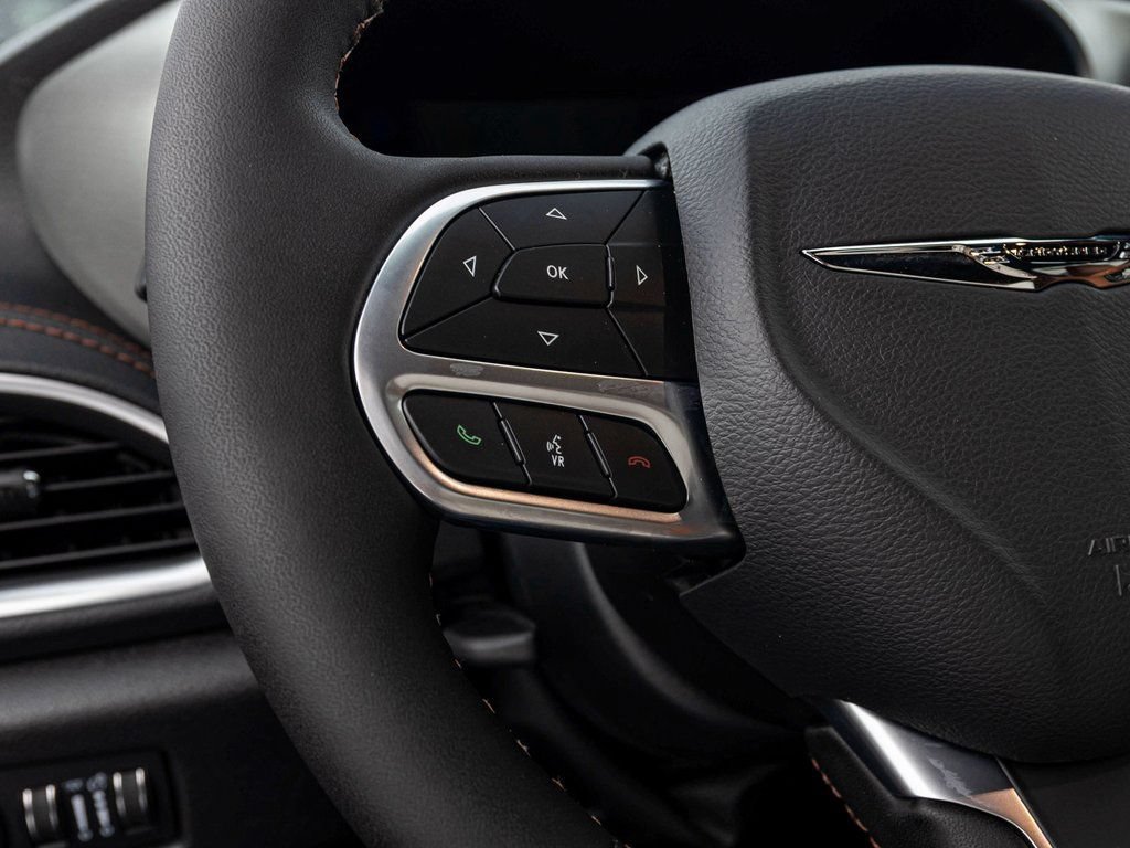 New 2026 Chrysler Pacifica Pinnacle AWD/4WD image 19