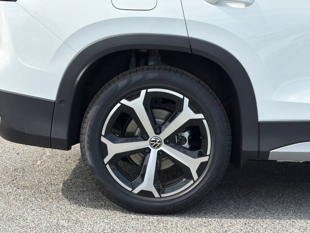 New 2026 Volkswagen Tiguan SE FWD image 4