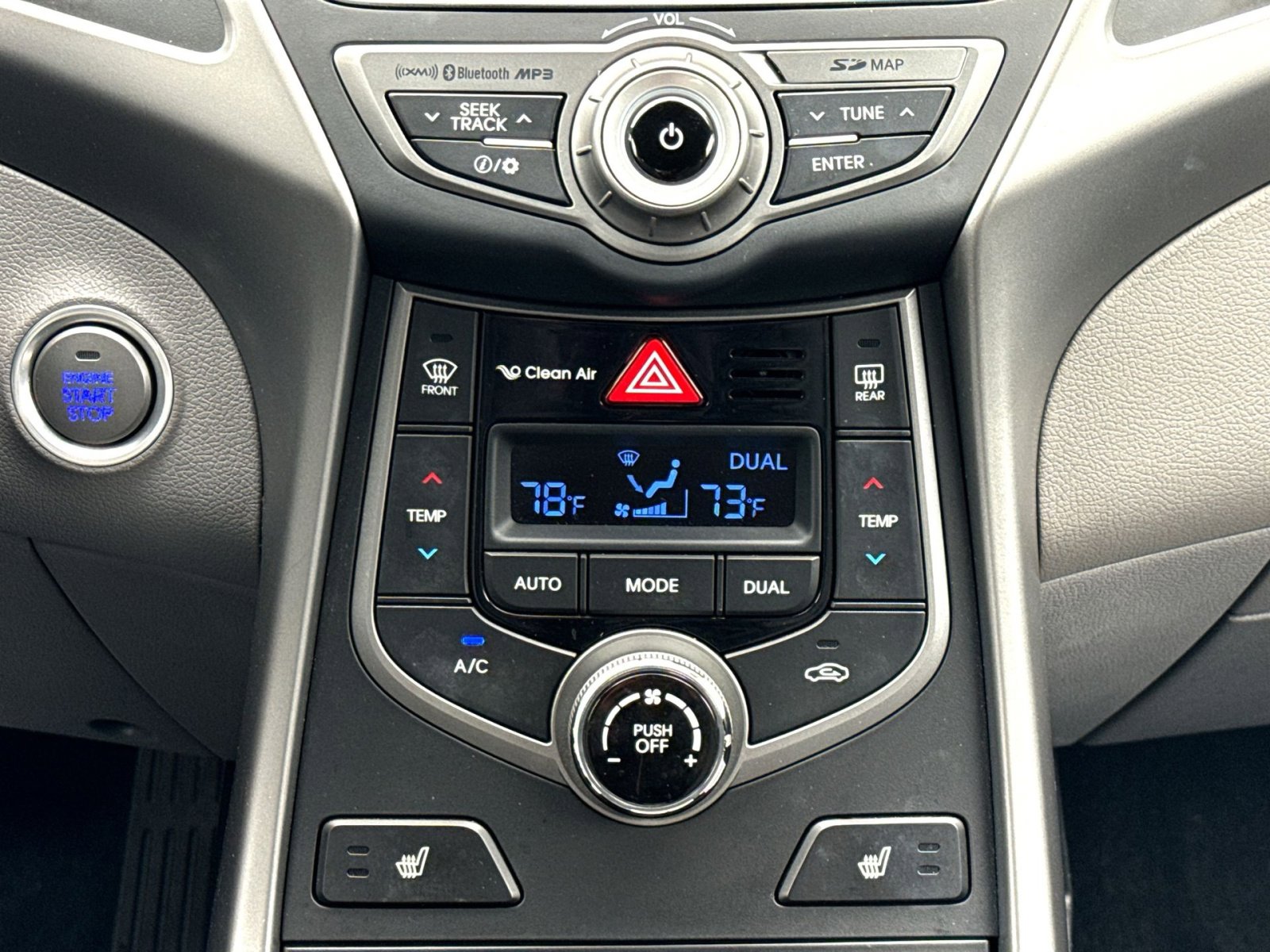 Used 2014 Hyundai Elantra Limited w/ Option Group 03 FWD image 21