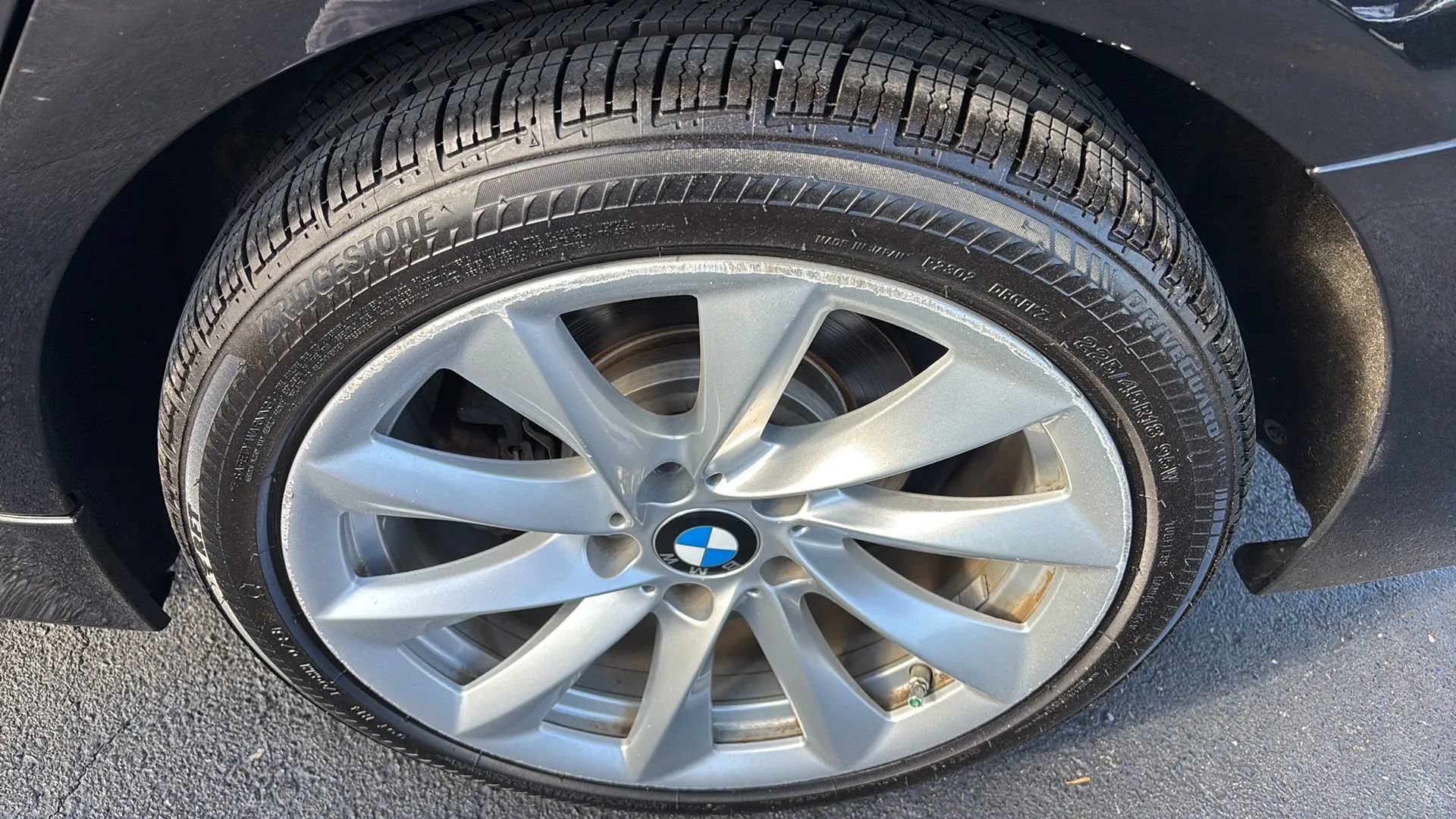 Used 2017 BMW 320i xDrive Sedan AWD/4WD image 29