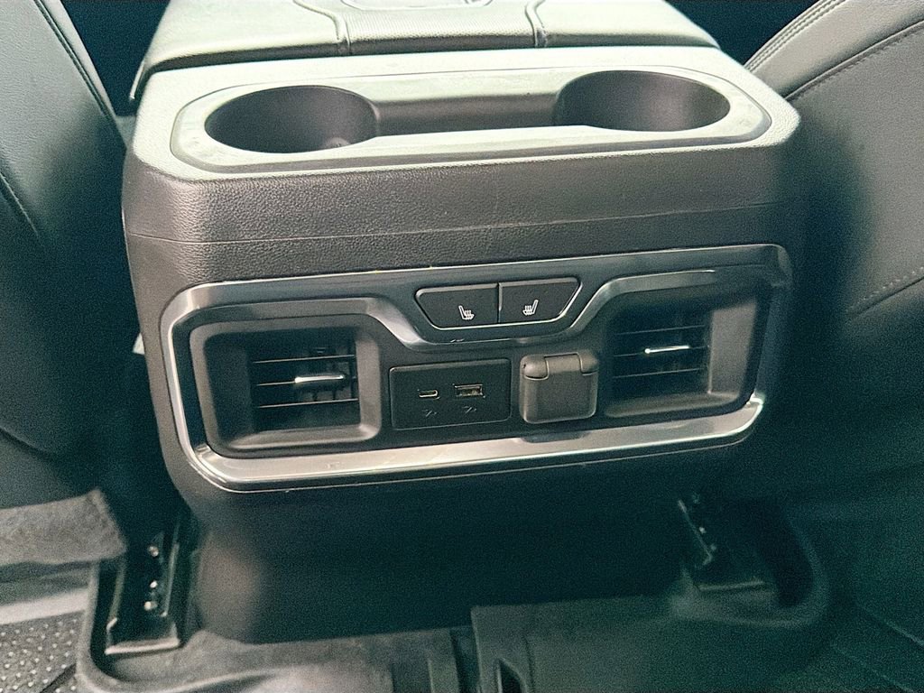 Used 2019 Chevrolet Silverado 1500 High Country w/ Technology Package AWD/4WD image 19