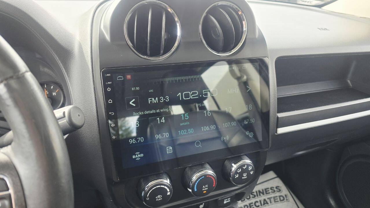 Used 2015 Jeep Patriot High Altitude FWD image 15