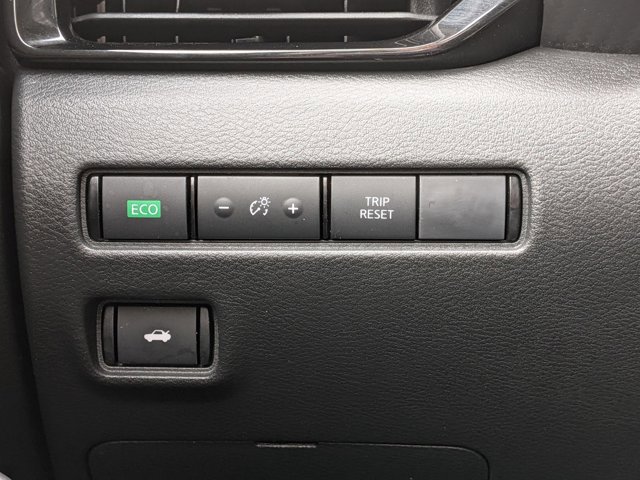 Used 2025 Nissan Sentra SV image 15