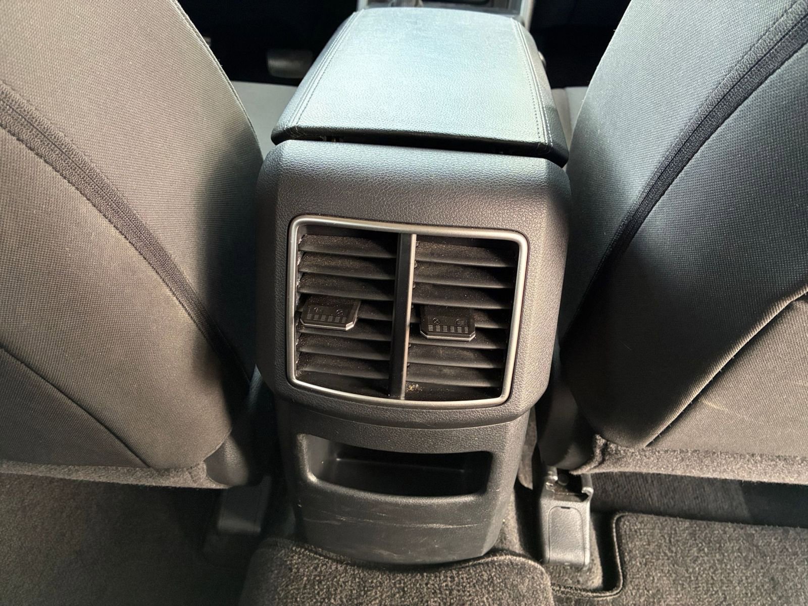 Used 2024 Kia Sportage LX image 25