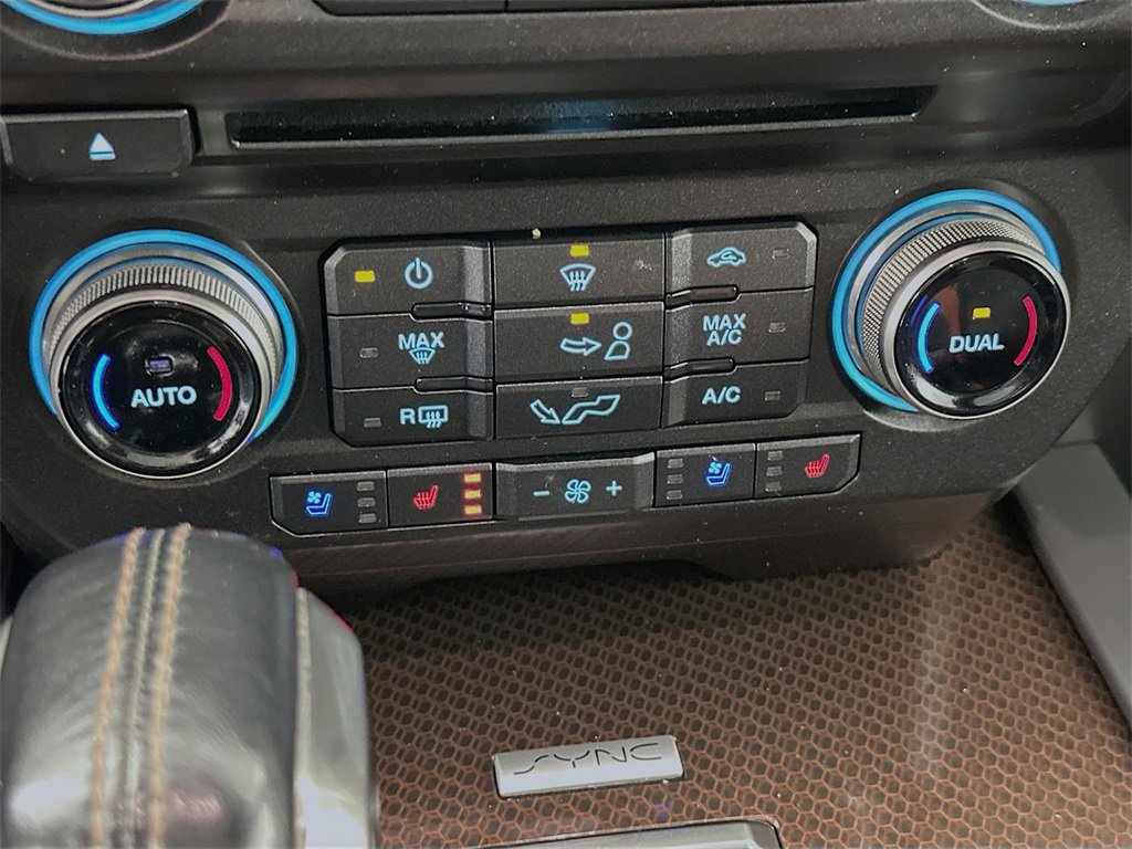 Used 2018 Ford F150 Raptor w/ Equipment Group 802A Luxury image 18