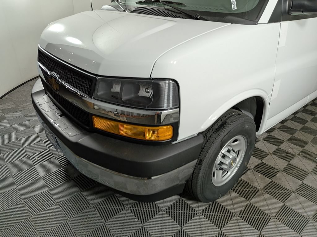 New 2026 Chevrolet Express 2500 w/ Driver Convenience Package RWD image 11
