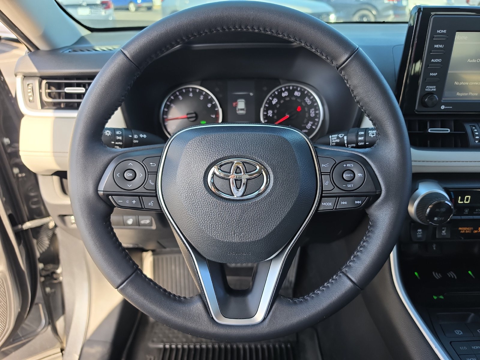 Used 2022 Toyota RAV4 XLE Premium AWD/4WD image 25