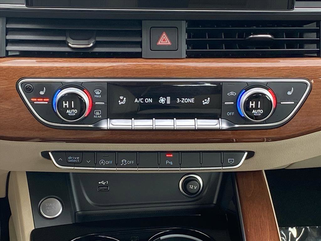 Used 2023 Audi A4 2.0T Premium w/ Convenience Package image 10