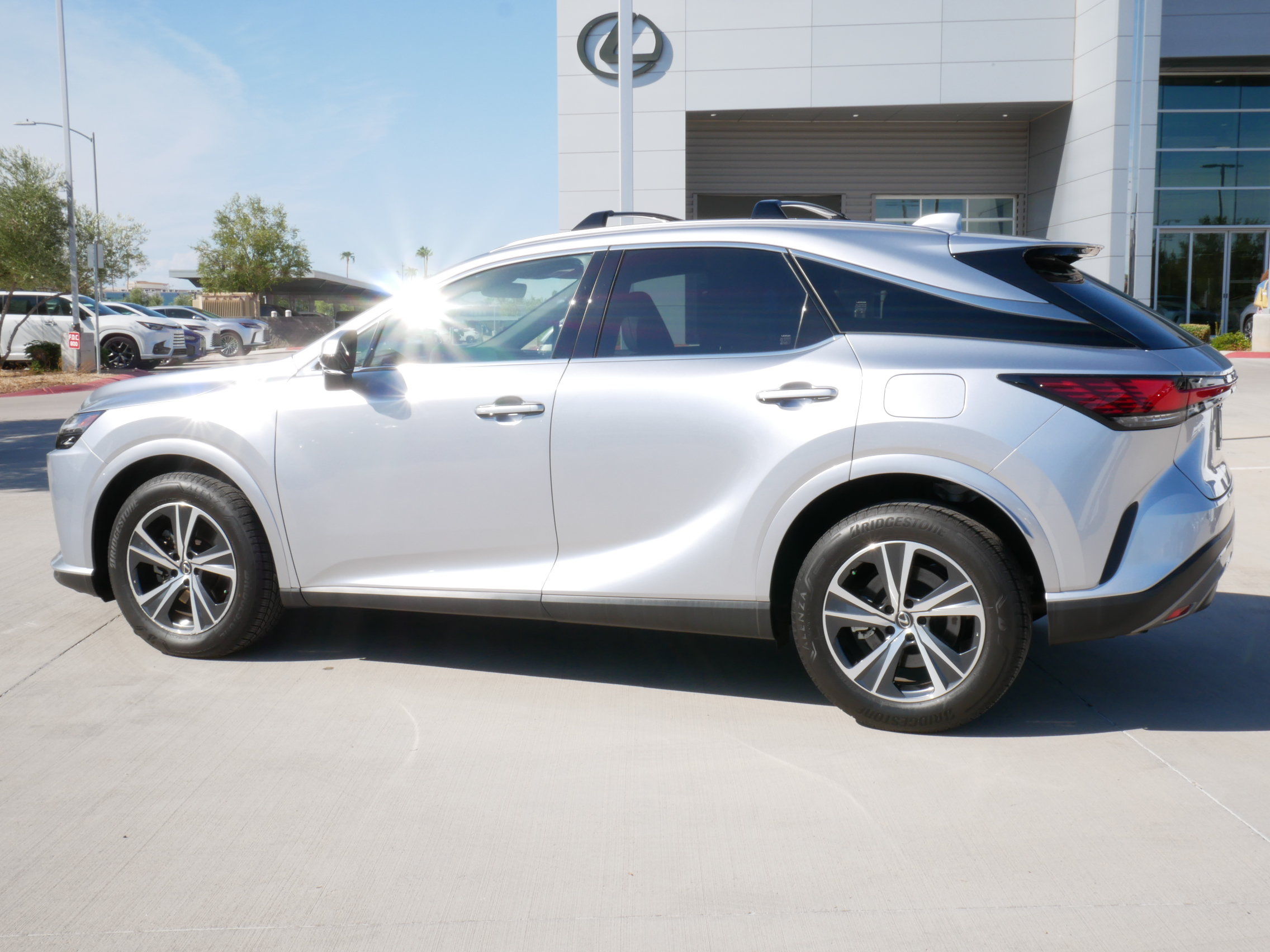 Certified 2025 Lexus RX 350 Premium w/ Accessory Package FWD image 5