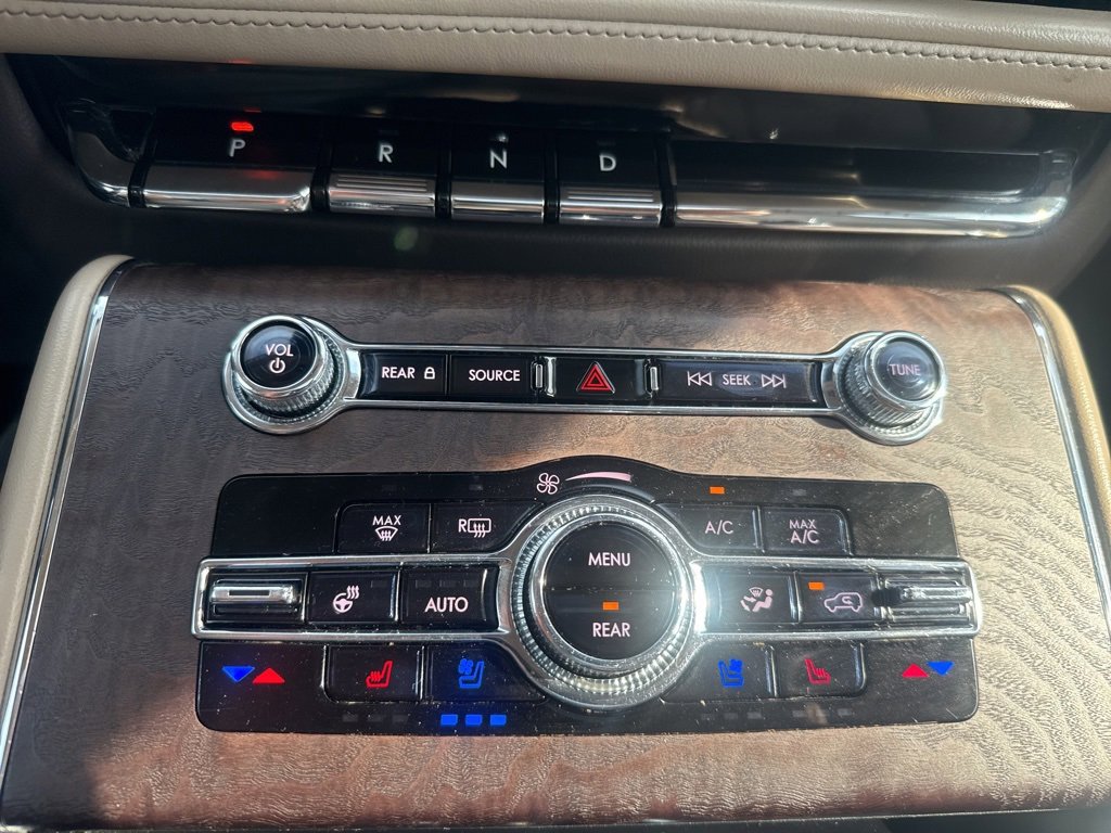 Used 2021 Lincoln Aviator Reserve w/ Elements Package Plus image 28