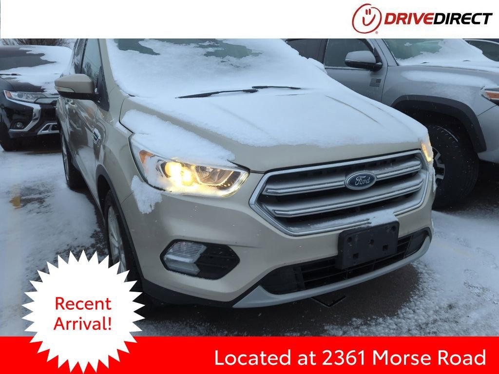 Used 2017 Ford Escape Titanium image 1