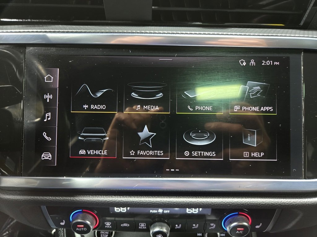 Used 2024 Audi Q3 2.0T Premium image 22