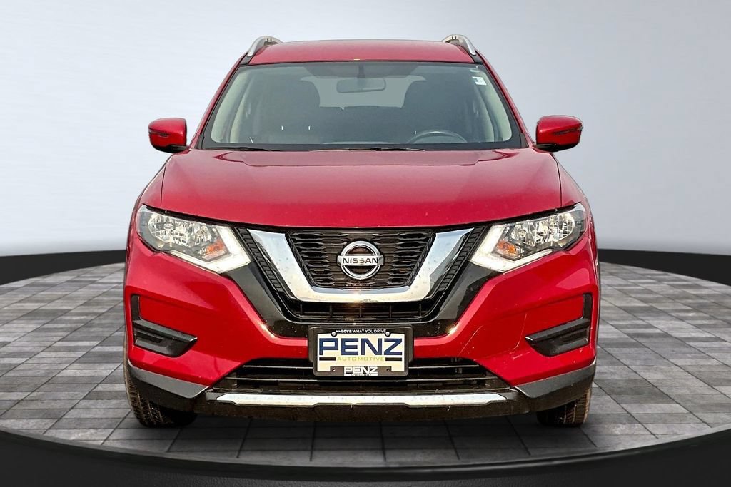 Used 2017 Nissan Rogue SV AWD/4WD image 2