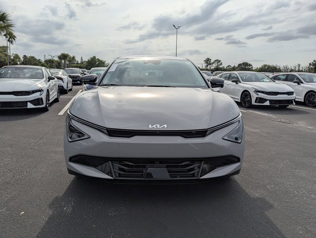 New 2026 Kia EV6 Wind RWD image 3