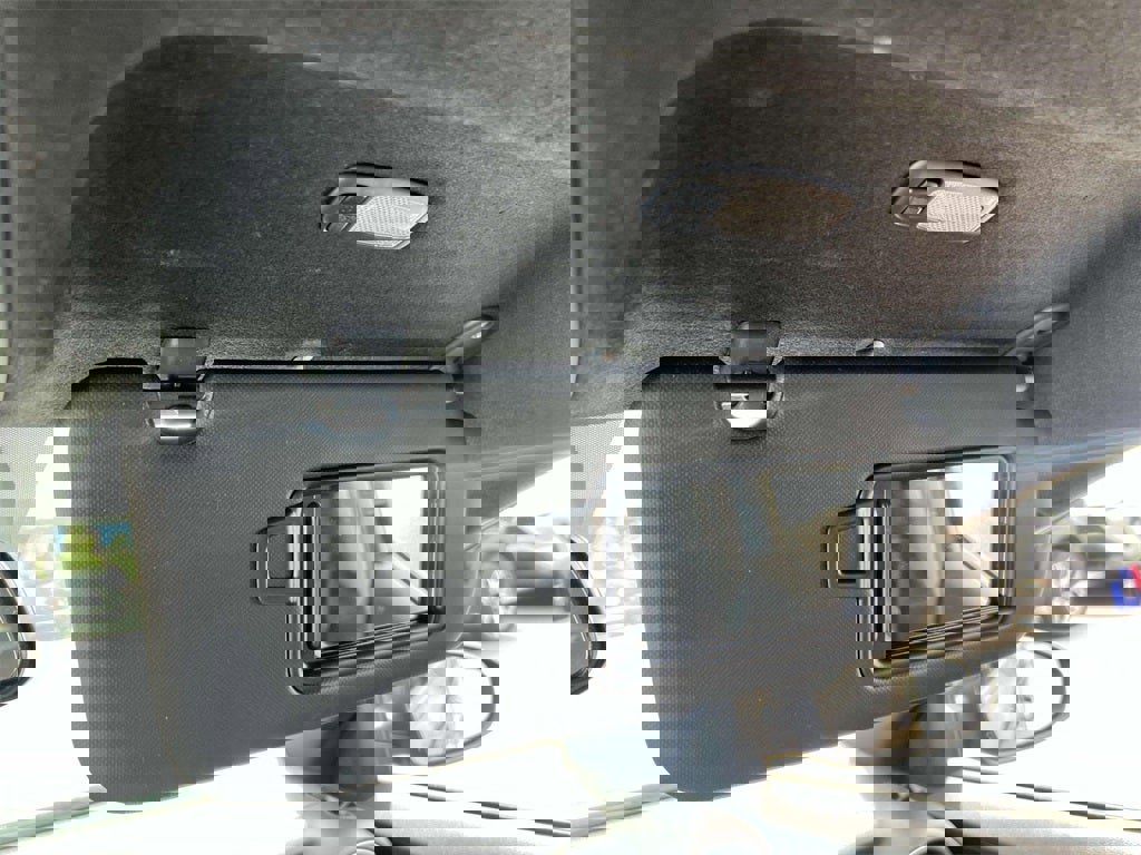 Used 2023 Kia Forte GT image 31