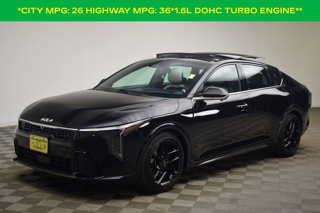 Used 2025 Kia K4 GT-Line Turbo image 3