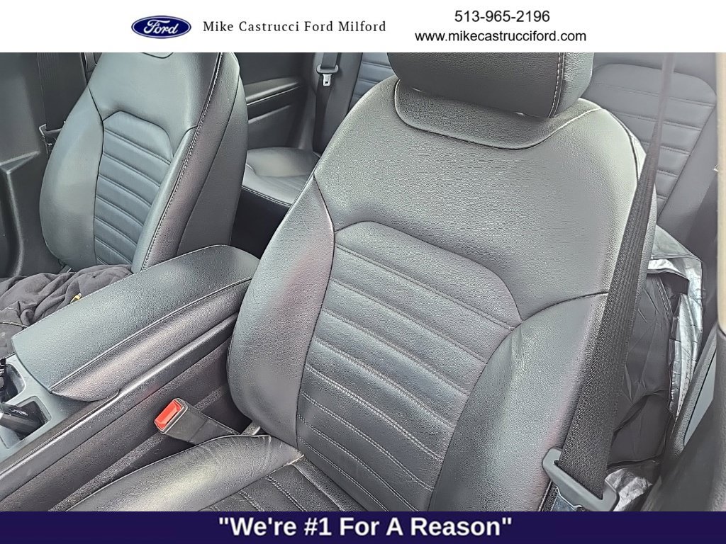 Used 2017 Ford Fusion SE w/ Fusion SE Technology Package FWD image 11