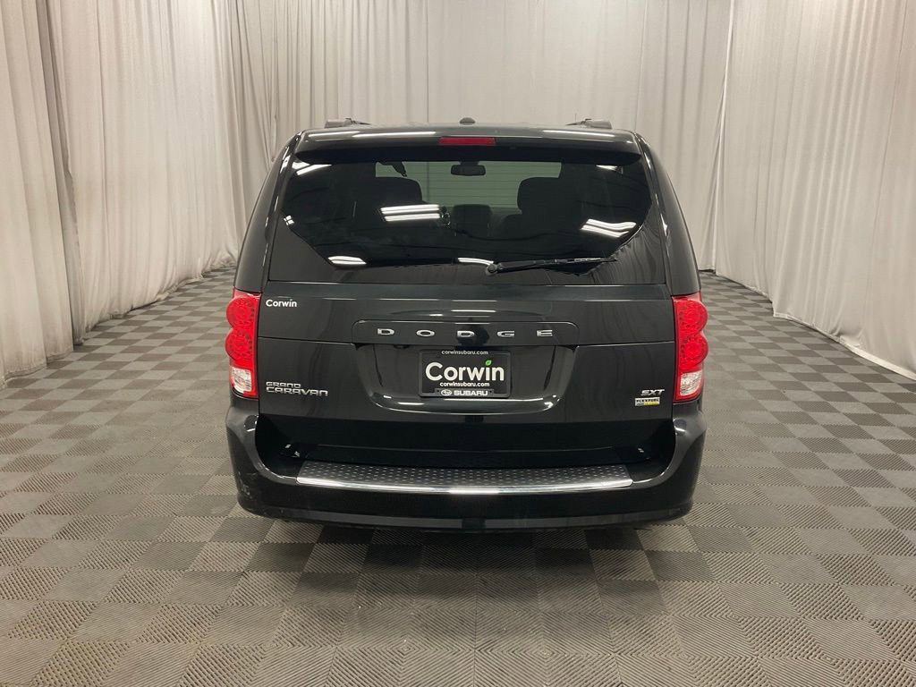 Used 2019 Dodge Grand Caravan SXT image 10