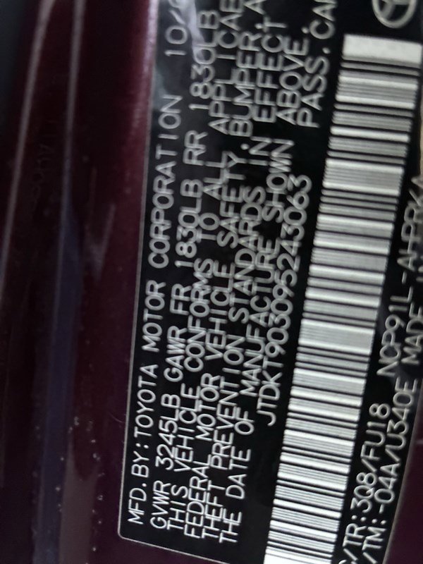 Used 2009 Toyota Yaris 4-Door Hatchback image 17