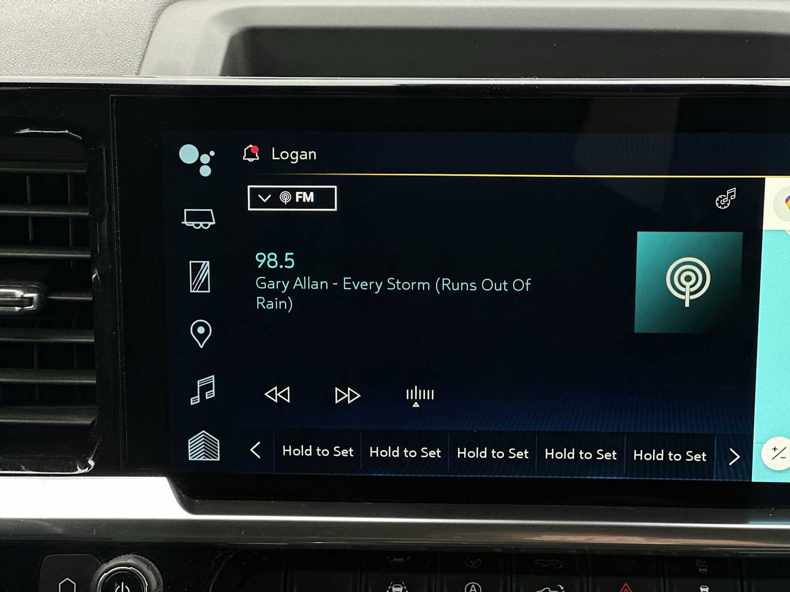 Used 2022 Chevrolet Silverado 1500 RST image 12