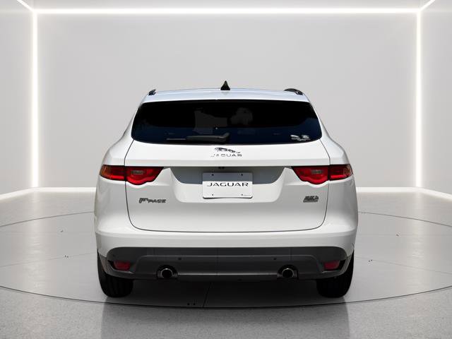 Used 2020 Jaguar F-PACE Premium image 4