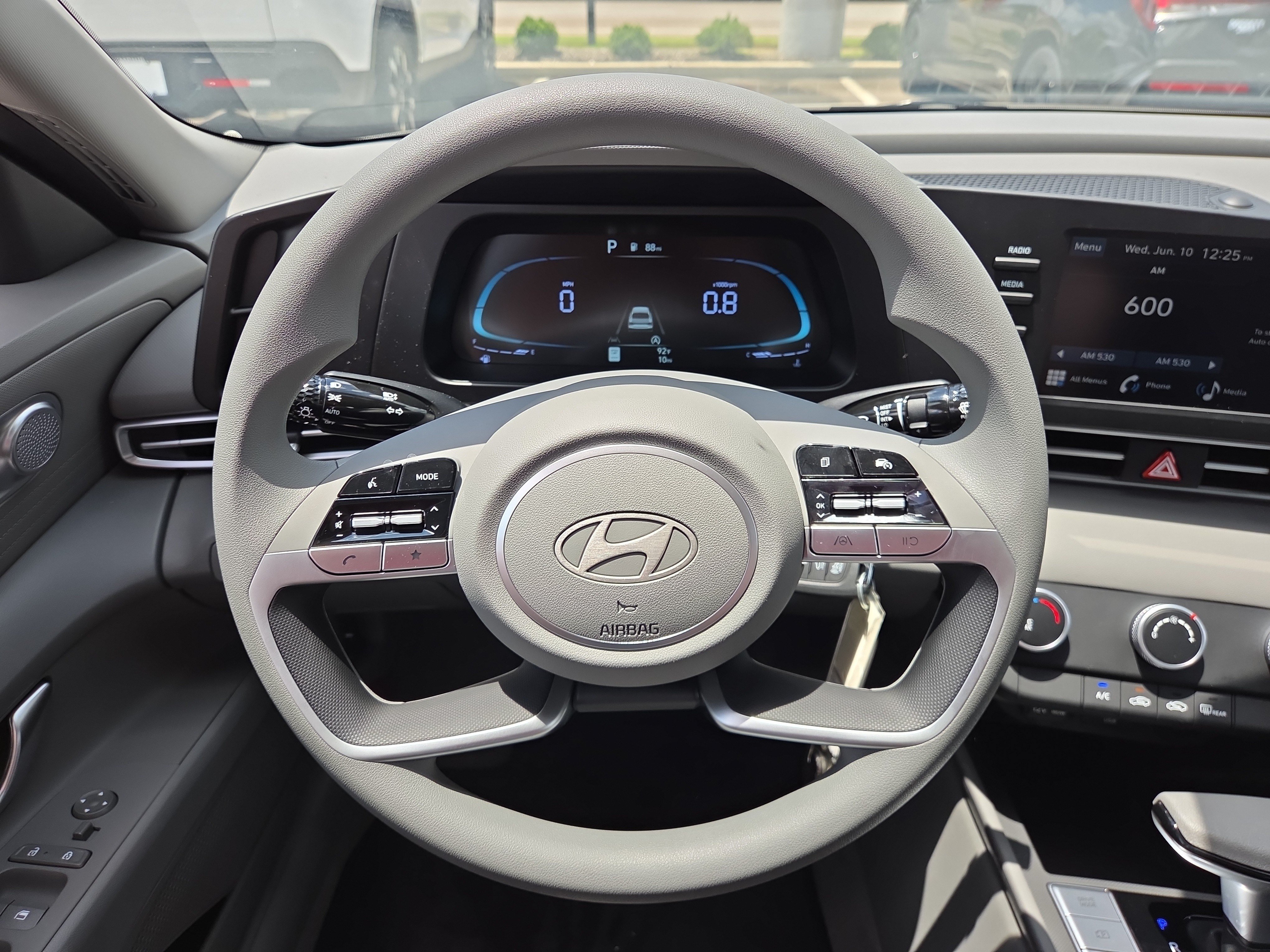New 2026 Hyundai Elantra SE FWD image 9