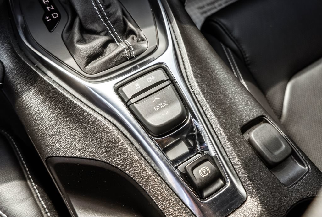 Used 2022 Chevrolet Camaro SS RWD image 11