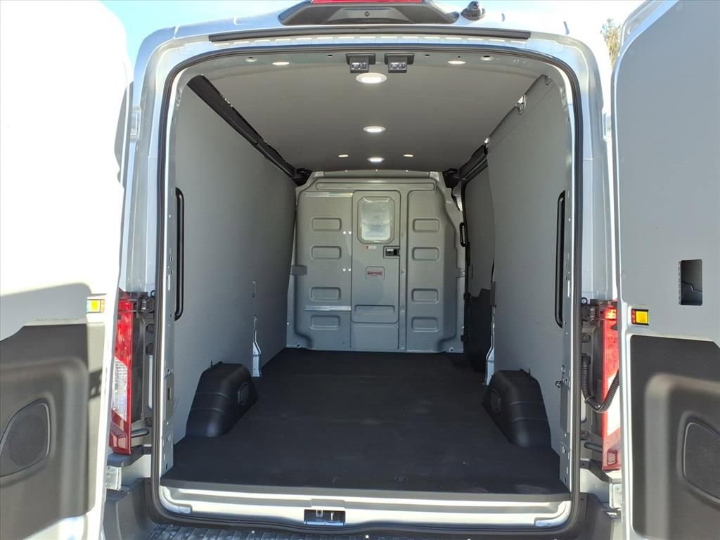 New 2026 Ford Transit 150 148 Medium Roof AWD image 11
