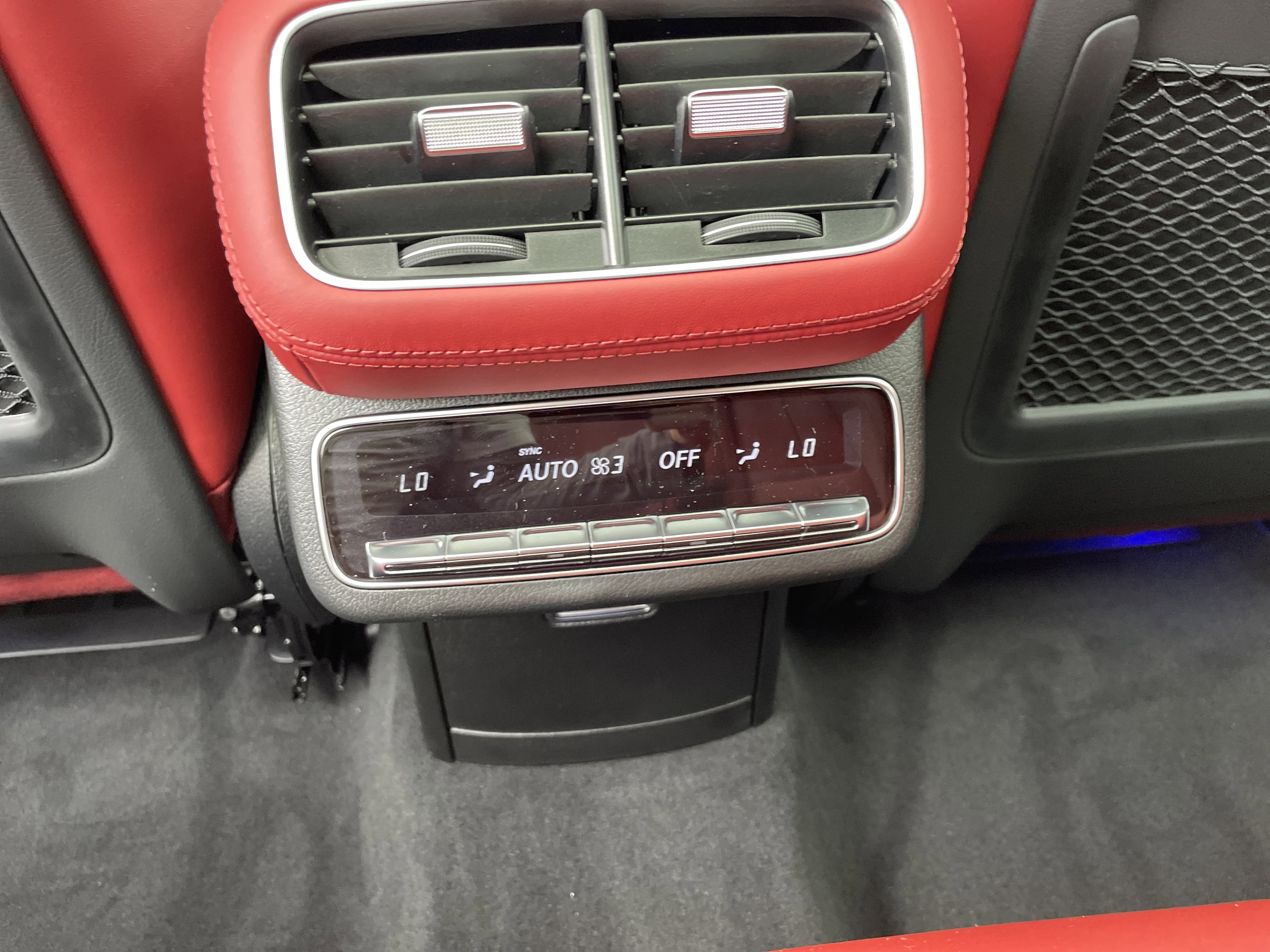 New 2026 Mercedes-Benz GLS 580 4MATIC image 39