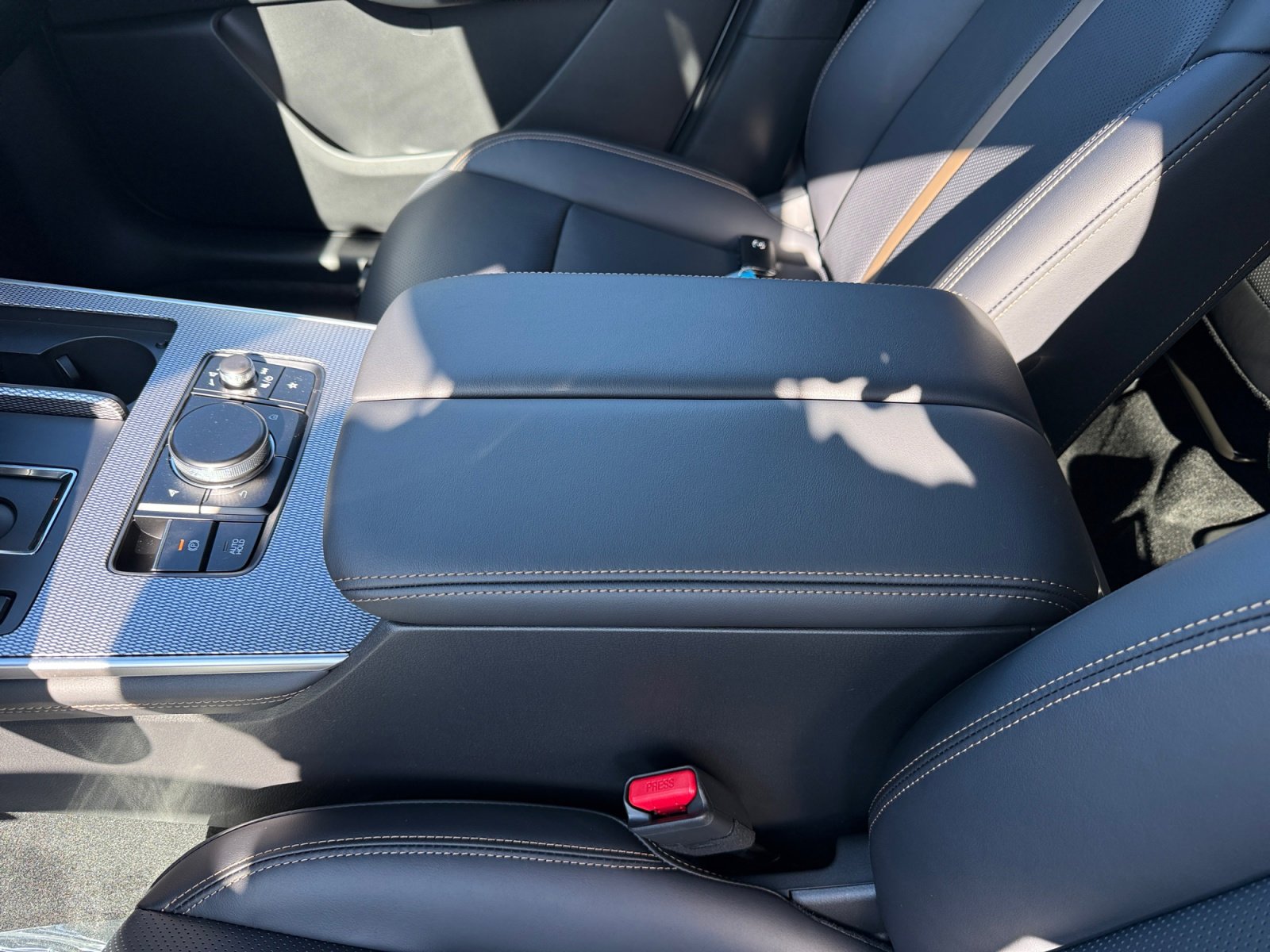 New 2026 MAZDA CX-90 Plug-In Hybrid w/ Premium Plus image 14