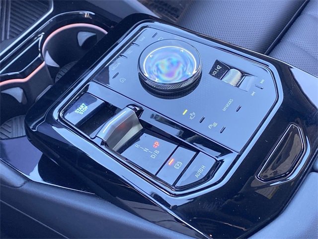 Certified 2025 BMW i5 eDrive40i w/ Premium Package image 31