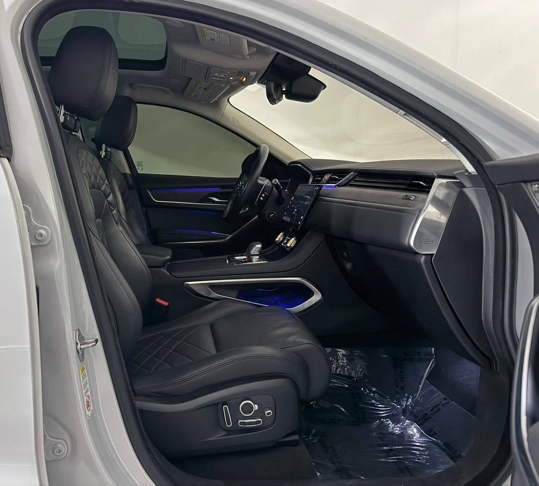 Used 2021 Jaguar F-PACE S AWD/4WD image 25