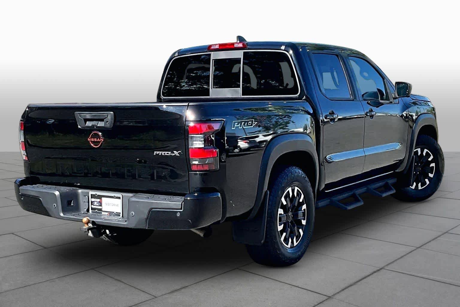 Used 2022 Nissan Frontier Pro-X RWD image 13