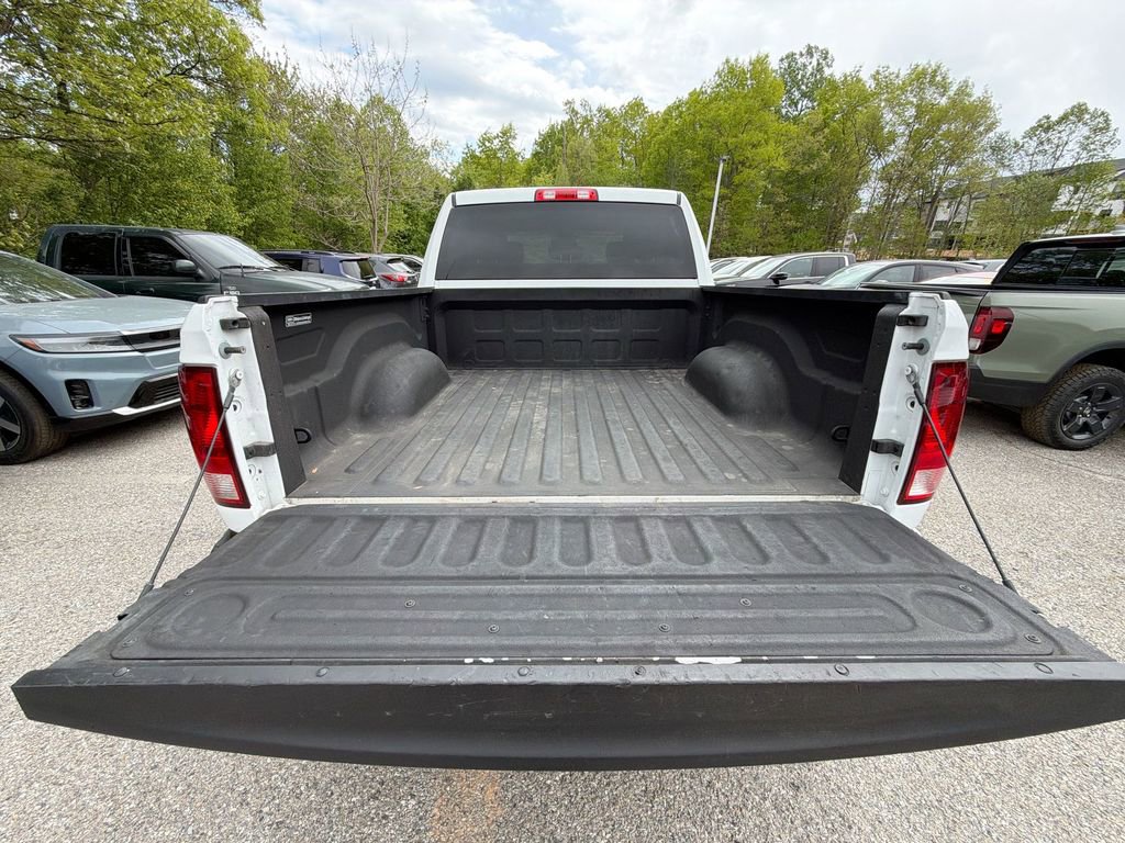 Used 2022 RAM 1500 Classic SLT w/ Electronics Group image 20