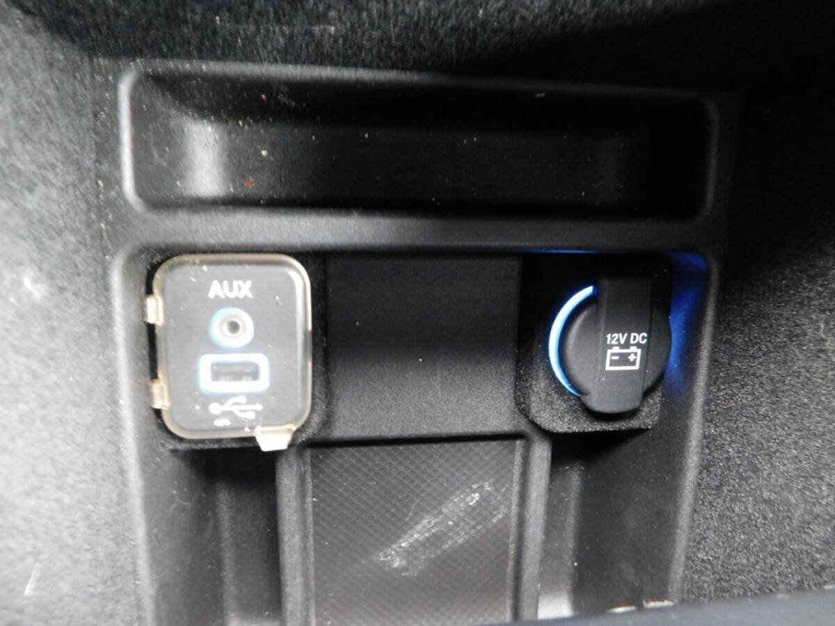 Used 2013 Chrysler 300 C w/ Light Group RWD image 18